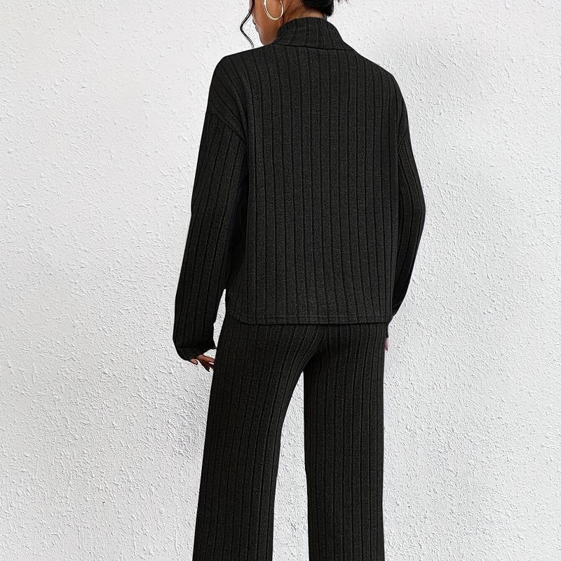 Rosgrove | Women - Two-Piece Set - Turtleneck & Wide Pants