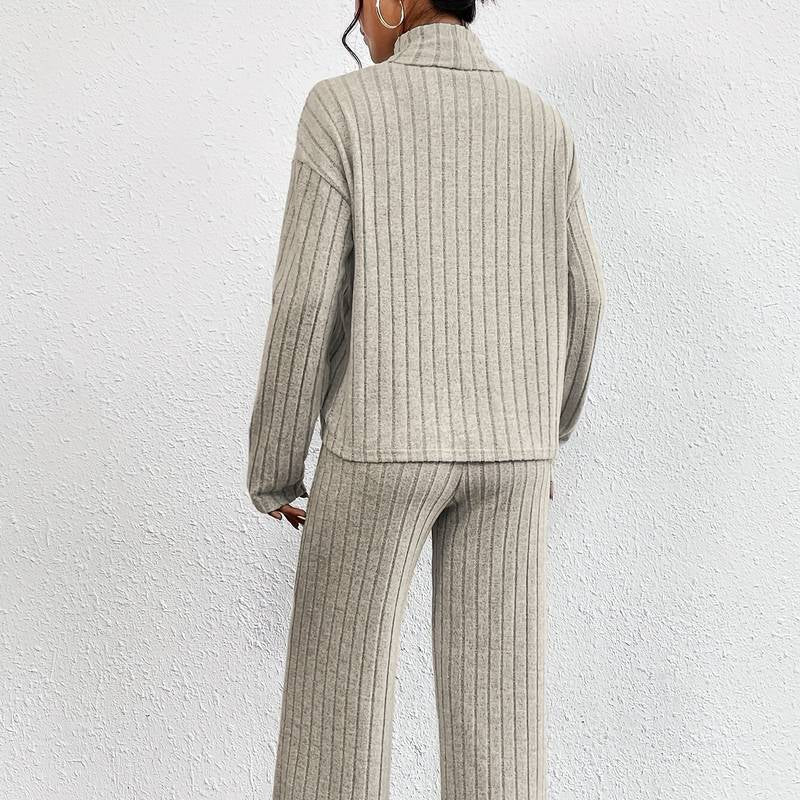 Rosgrove | Women - Two-Piece Set - Turtleneck & Wide Pants