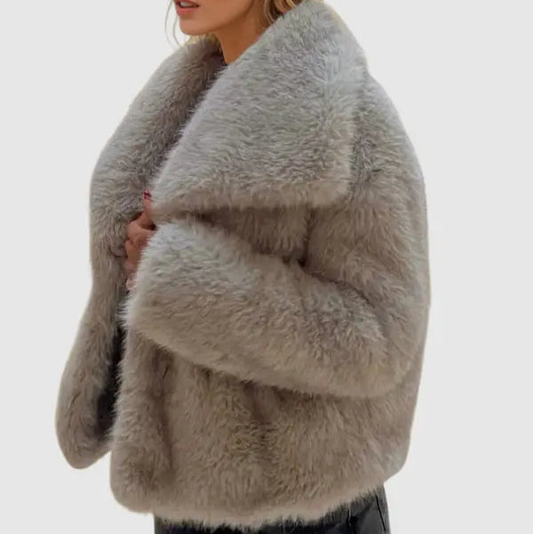 Rosgrove | Women - Elegant Faux Fur Jacket - Cosy Style