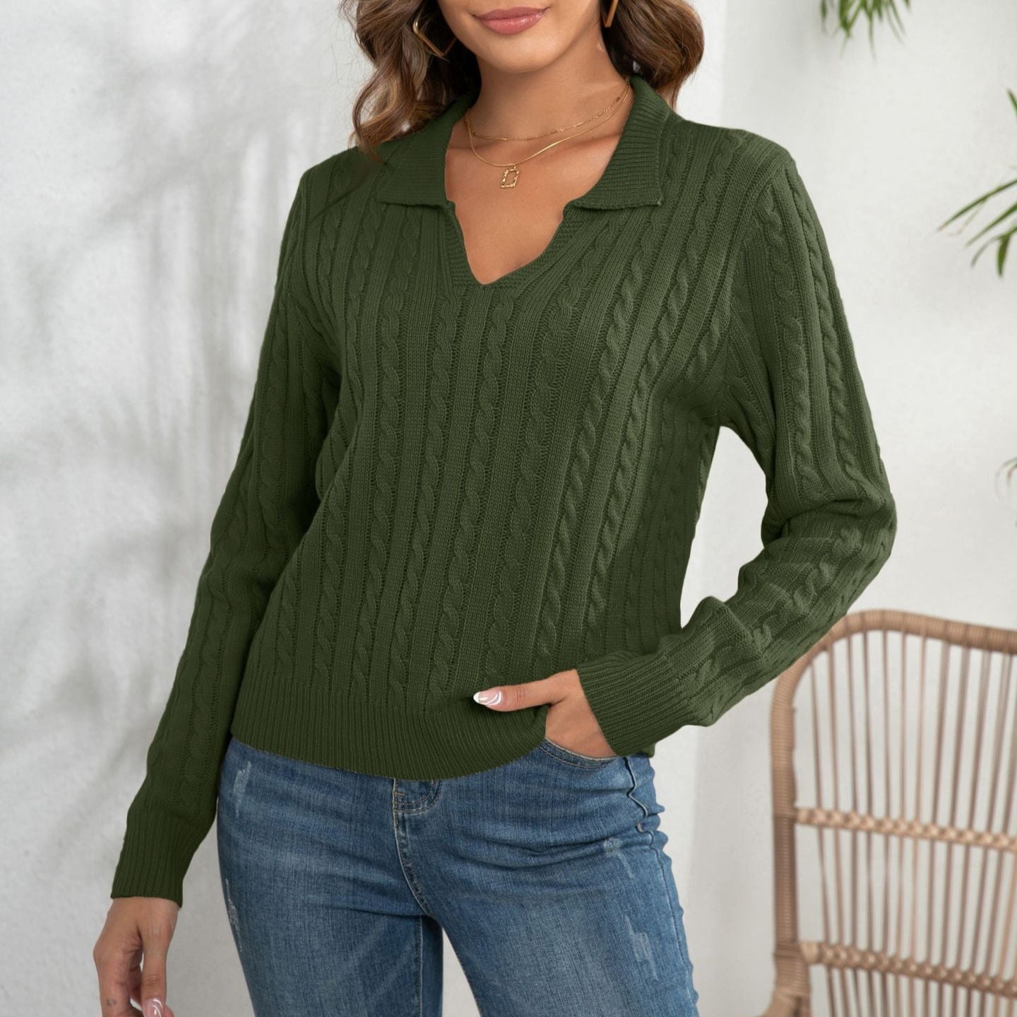 Rosgrove | Women - V-Neck Jumper - Cable Knit Design