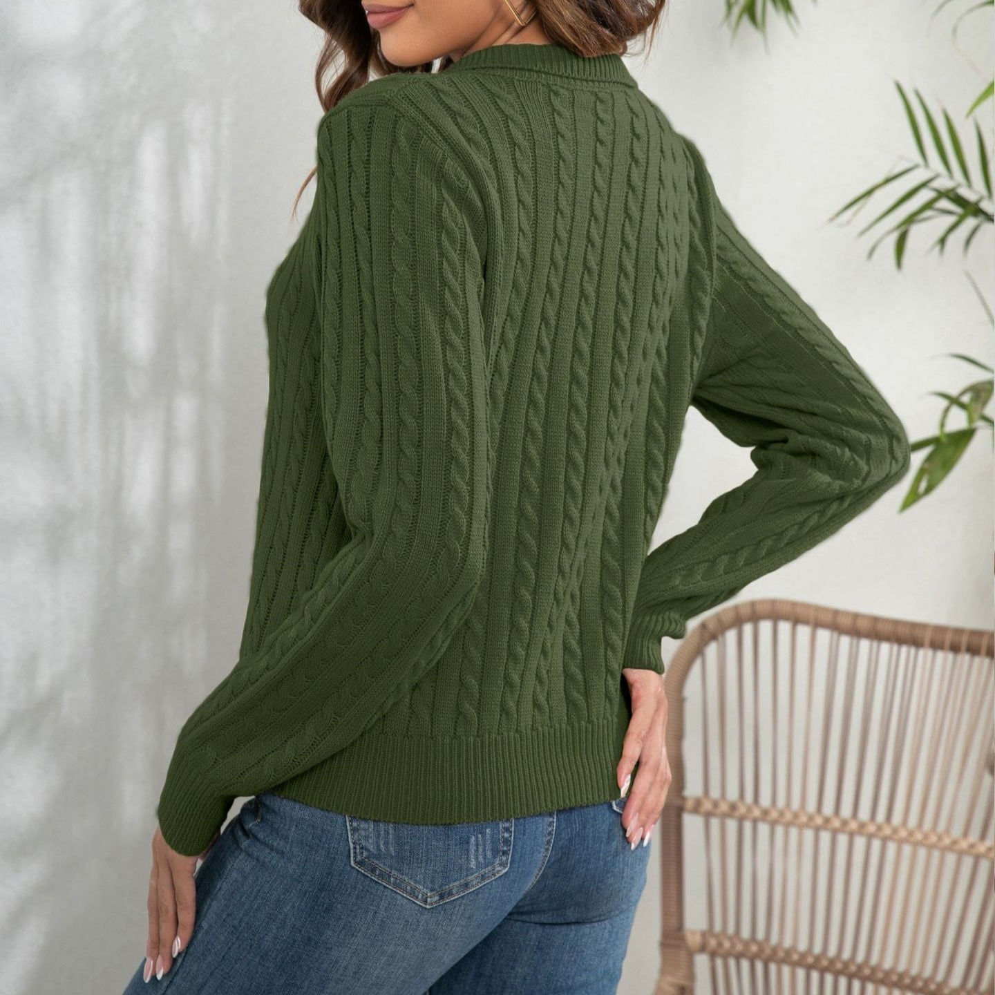 Rosgrove | Women - V-Neck Jumper - Cable Knit Design