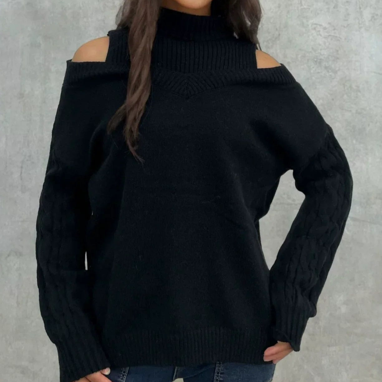 Rosgrove | Women - Off-Shoulder Cable Knit Jumper - Relaxed Fit