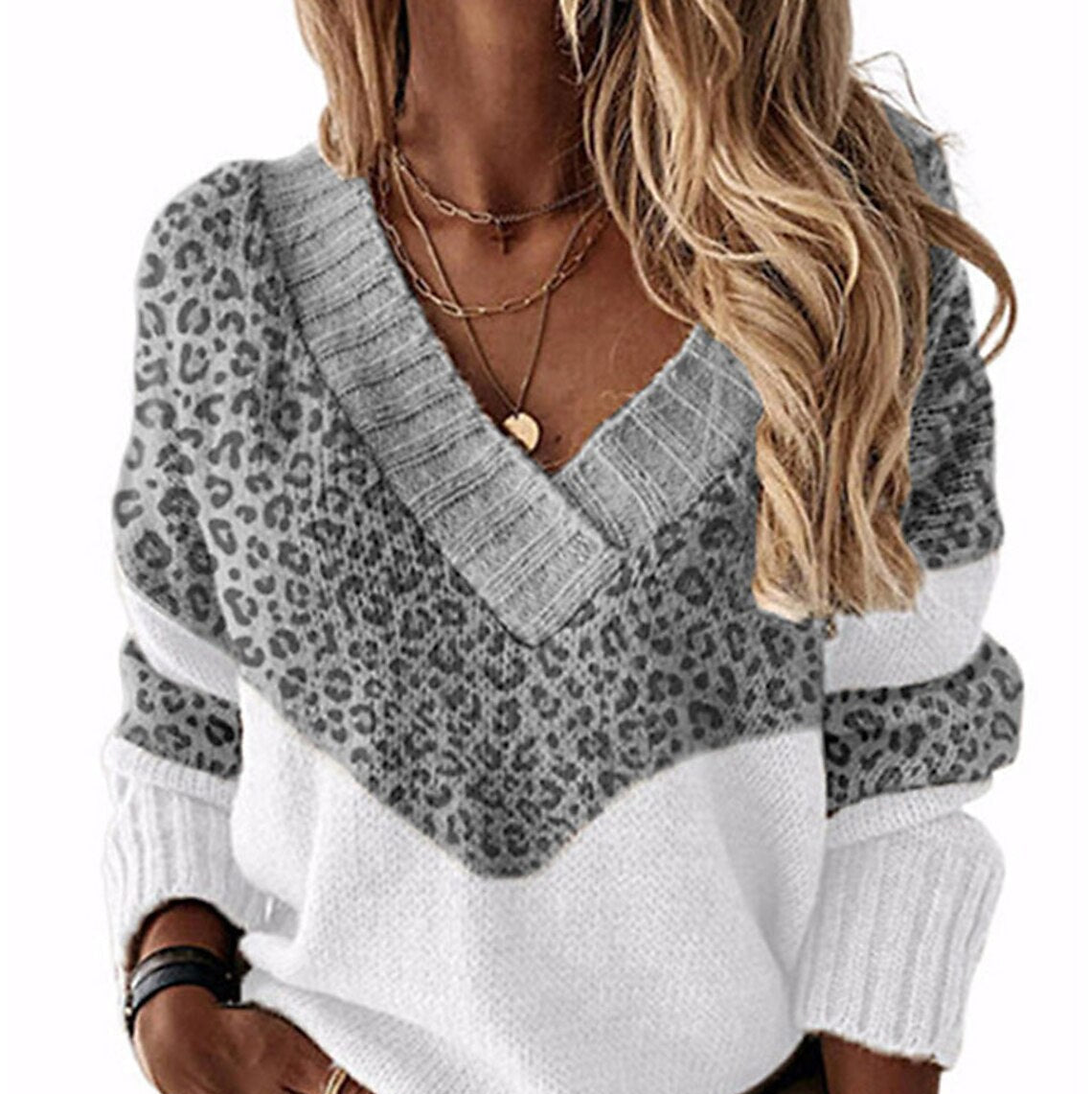 Rosgrove | Women - V-Neck Leopard Print Jumper - Stylish Knit
