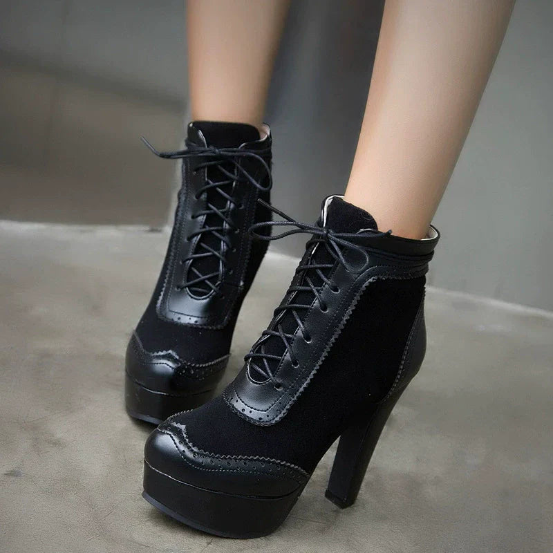 Rosgrove | Women - Suede Wingtip Brogue Ankle Boots - Chunky Heel