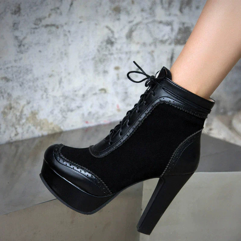 Rosgrove | Women - Suede Wingtip Brogue Ankle Boots - Chunky Heel