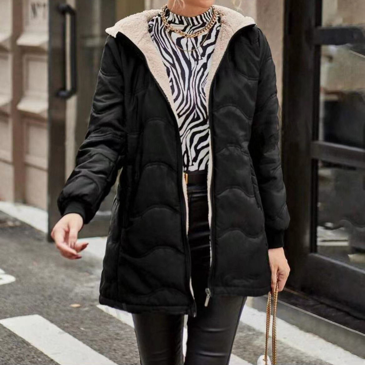Rosgrove | Women - Slim Fit Hooded Trench Coat - Quilted Design