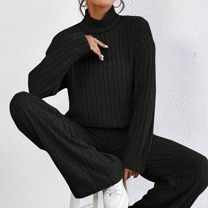 Rosgrove | Women - Two-Piece Set - Turtleneck & Wide Pants
