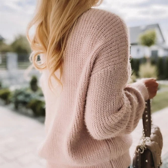 Rosgrove | Women - V-Neck Knit Top - Relaxed Fit